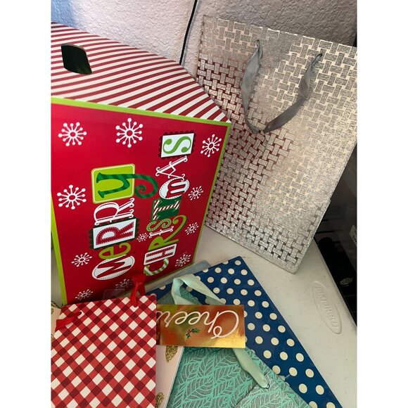 Assorted Christmas Decor Gift Boxes & Bags Wrapping Paper Various Seasons - Picture 3 of 8